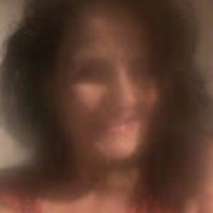 Meet your Posher, Cynthia